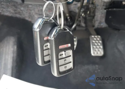 2019 Honda Civic Sport z USA, uszkodzony, nr VIN 2HGFC2F88KH558253